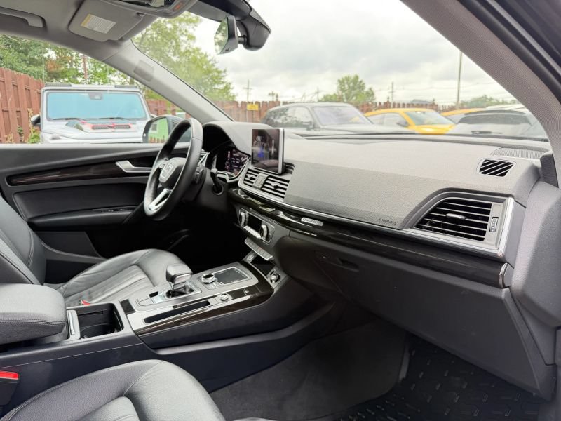 Used 2018 Audi Q5 2.0T Premium Plus AWD/4WD image 32