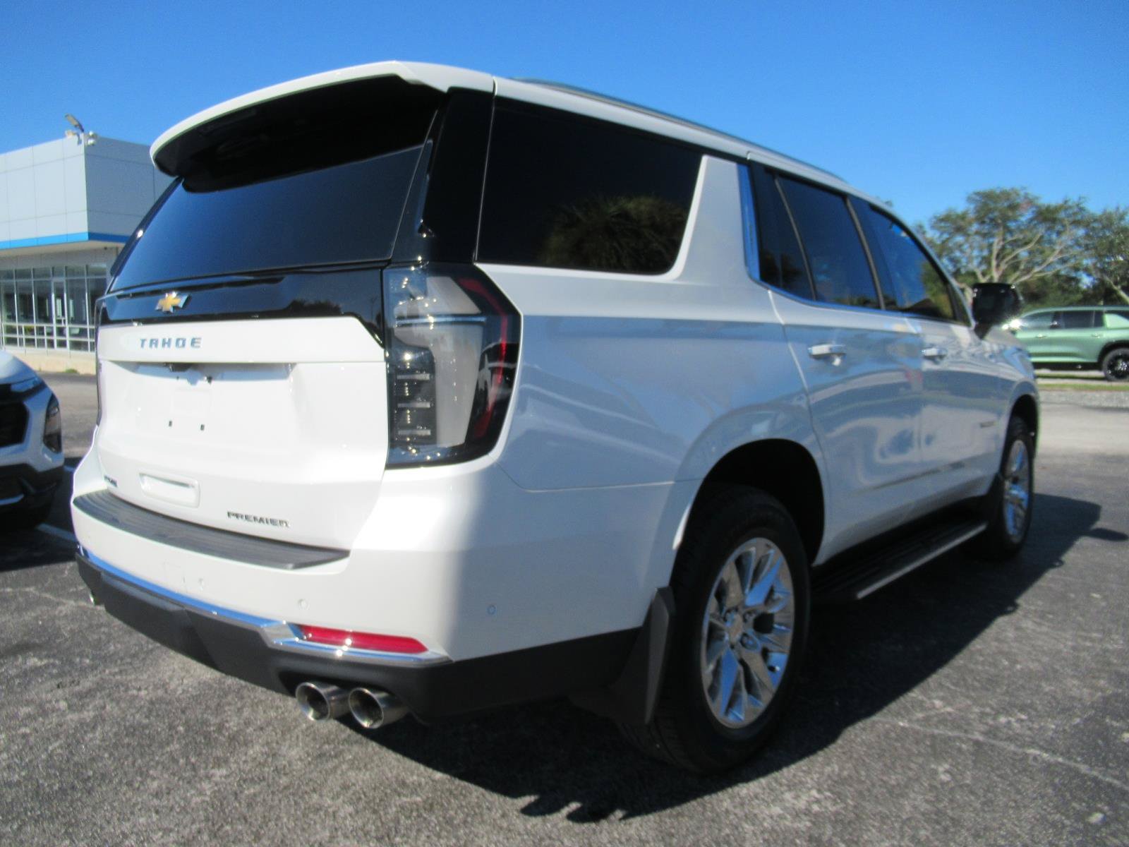 Used 2025 Chevrolet Tahoe Premier w/ Sun And Tow Package AWD/4WD image 6