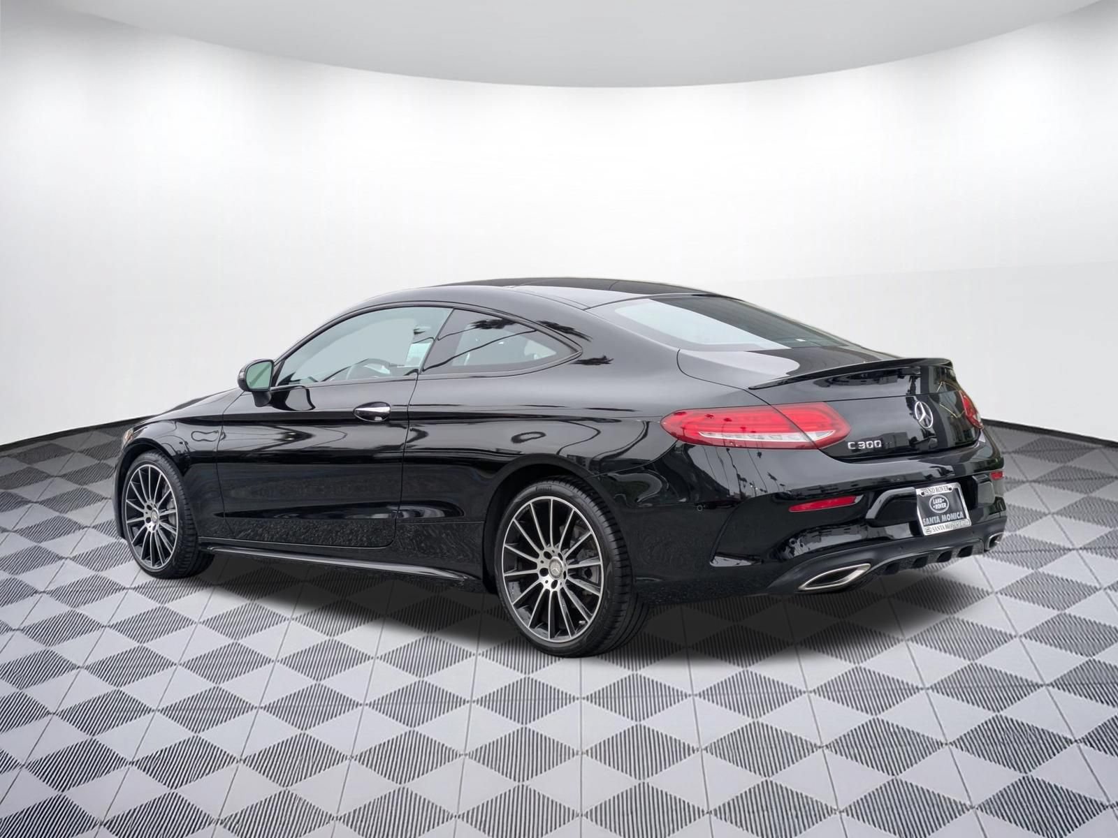 Used 2017 Mercedes-Benz C 300 Coupe image 3