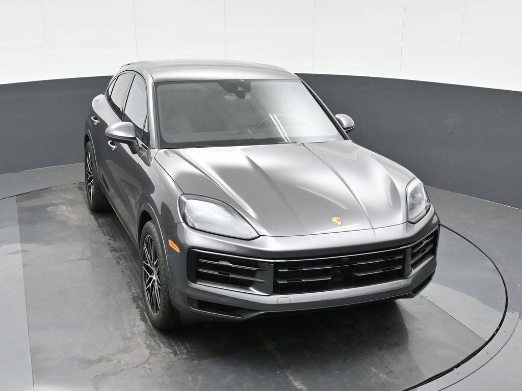 Certified 2025 Porsche Cayenne Coupe image 32