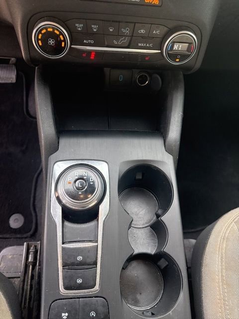 Used 2020 Ford Escape SE image 16