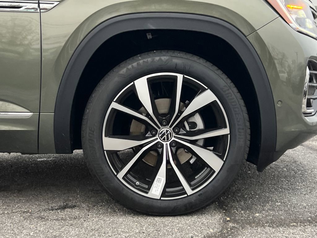 New 2026 Volkswagen Atlas Cross Sport SEL Premium R-Line AWD/4WD image 7