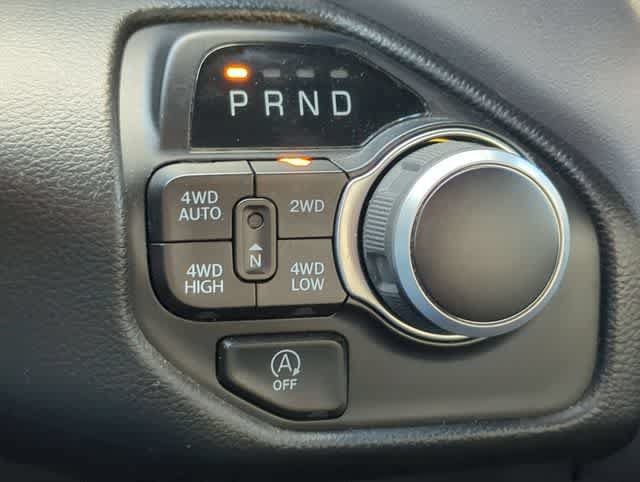 Used 2023 RAM 1500 Big Horn AWD/4WD image 32