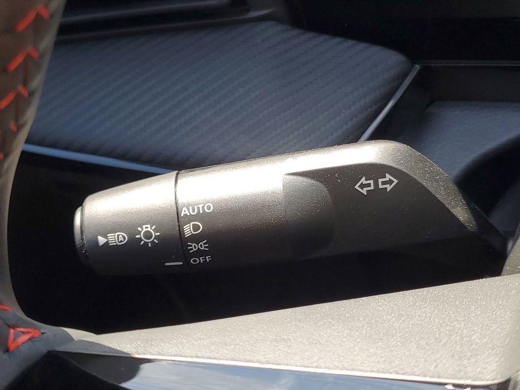 New 2025 Nissan Kicks SR image 15