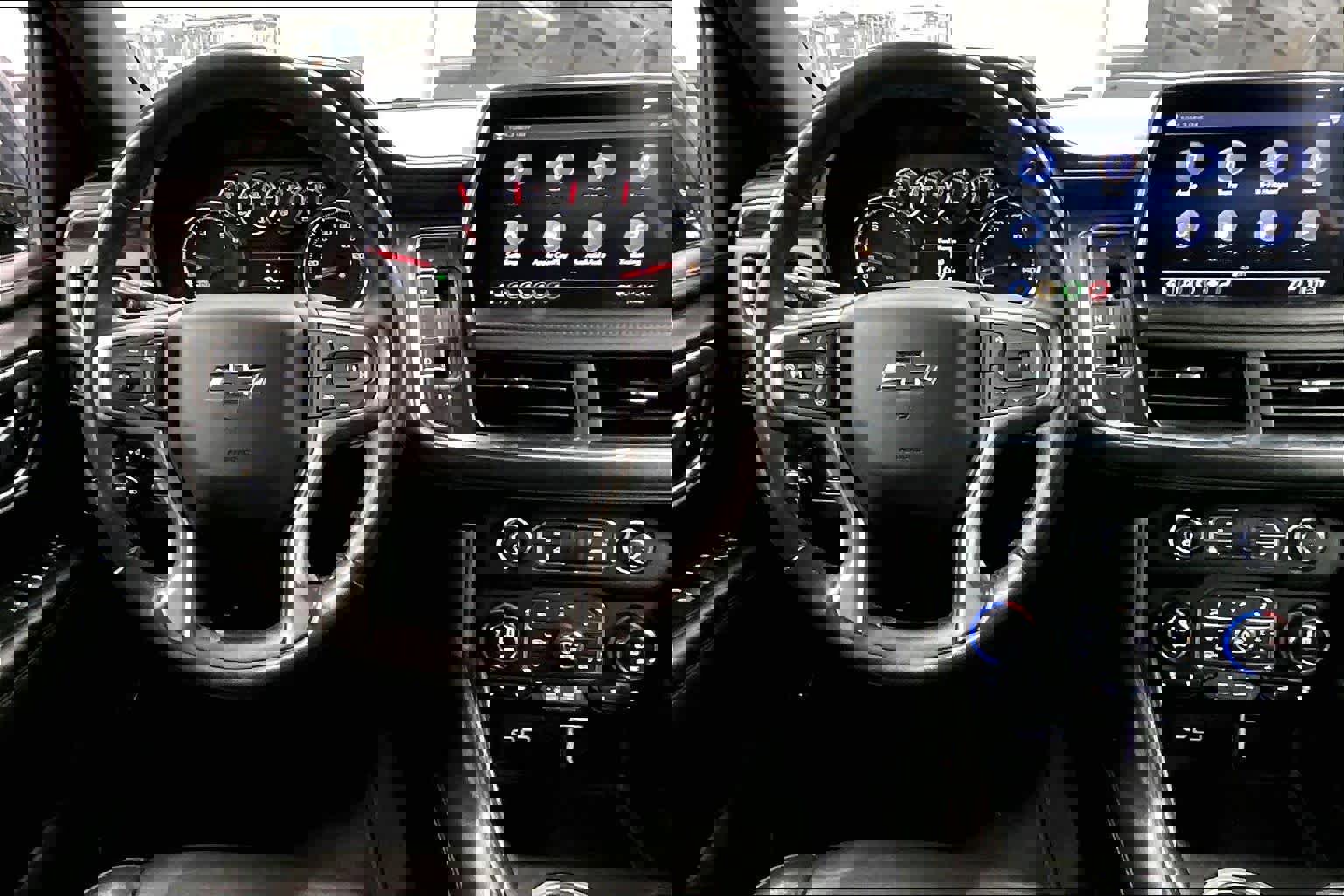 Used 2021 Chevrolet Suburban Z71 w/ Z71 Signature Package image 5