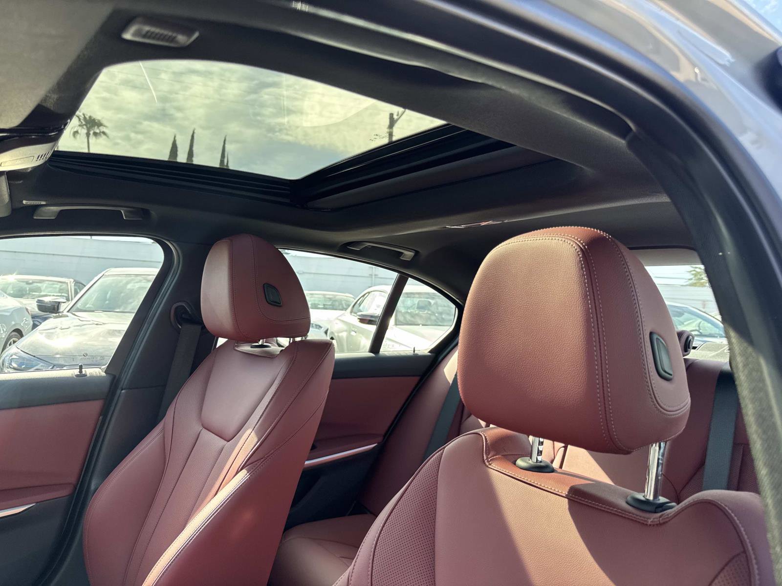 Used 2025 BMW M340i image 15