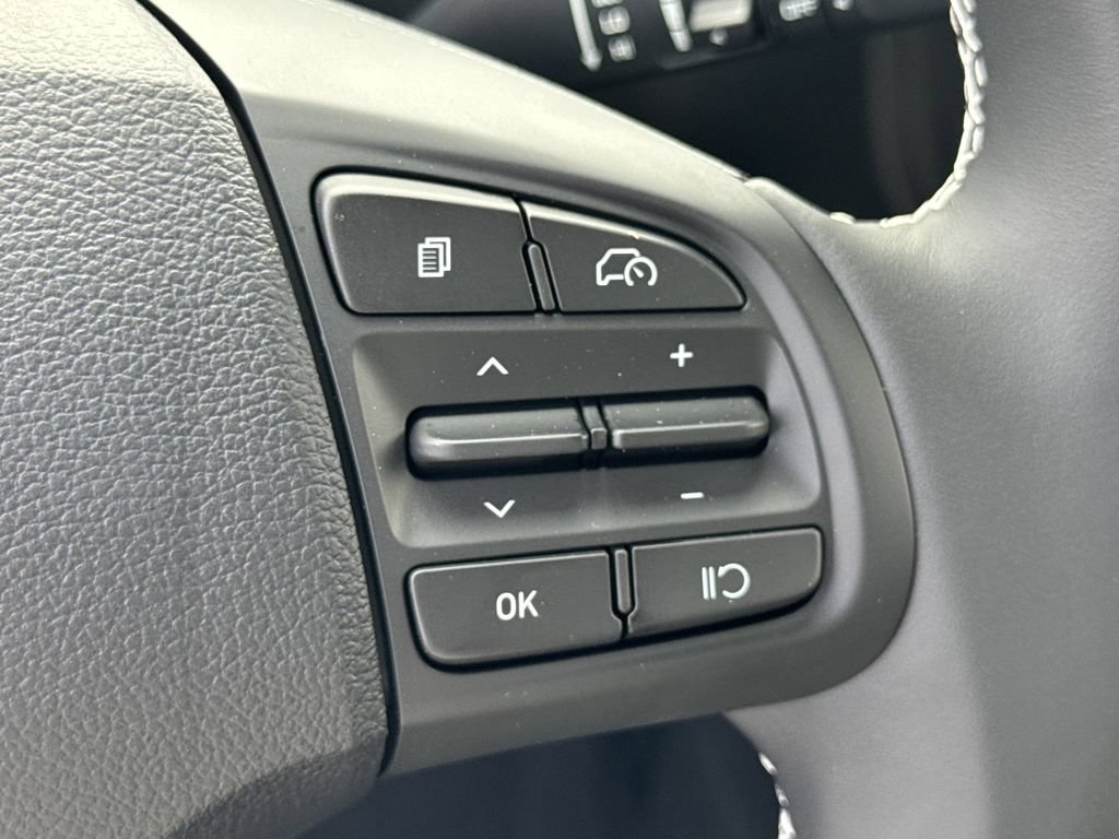 New 2025 Hyundai Venue Limited FWD image 25