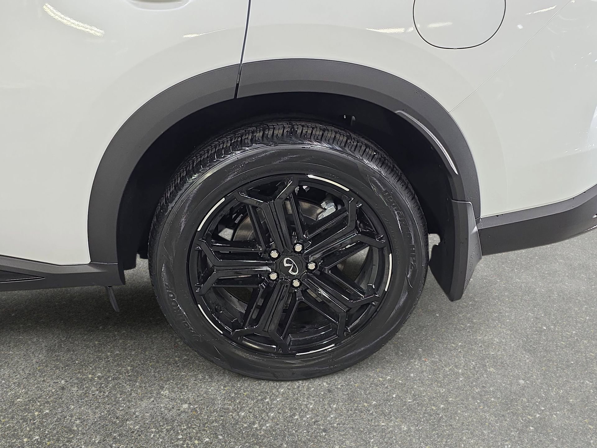 New 2026 INFINITI QX60 Sport w/ Dark Cargo Package image 32
