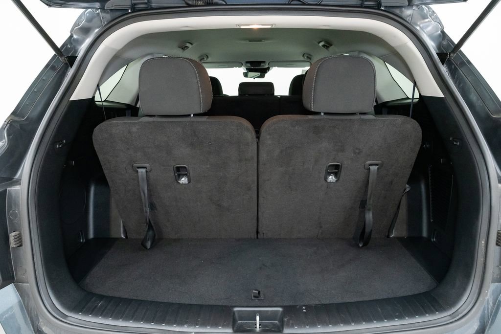Certified 2025 Kia Sorento LX image 31