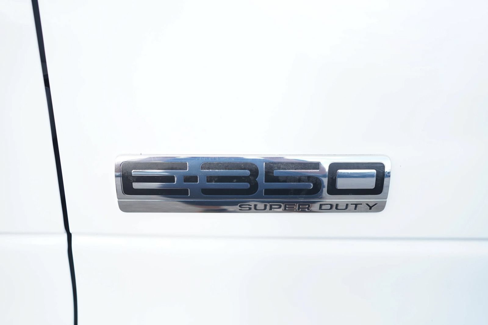 Used 2023 Ford E-350 and Econoline 350 Super Duty w/ Power Windows & Locks Group RWD image 30