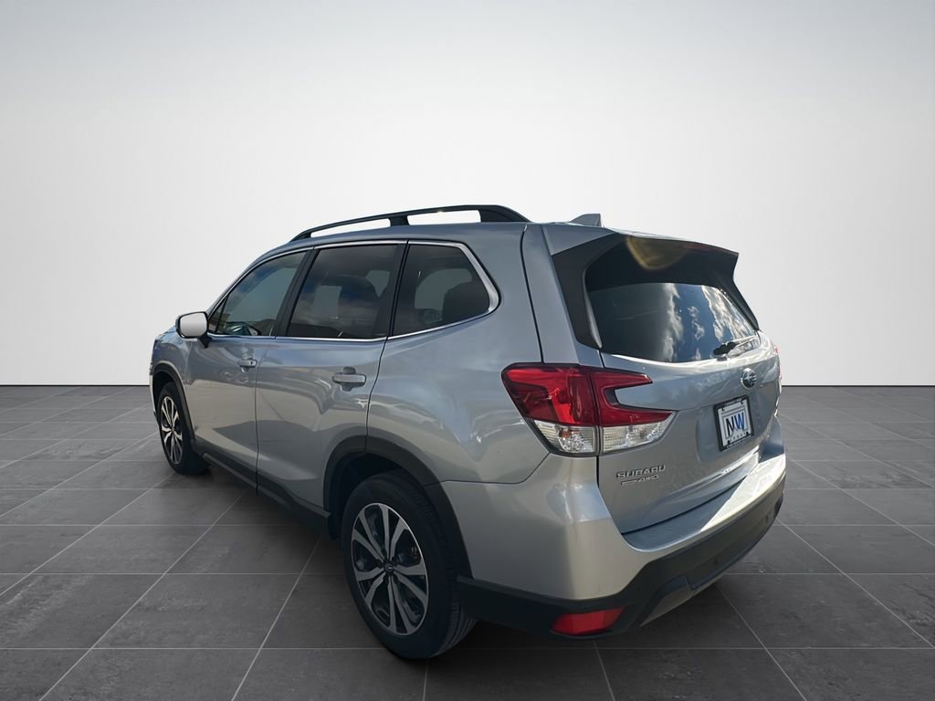 Used 2020 Subaru Forester Limited w/ Popular Package #3 image 4