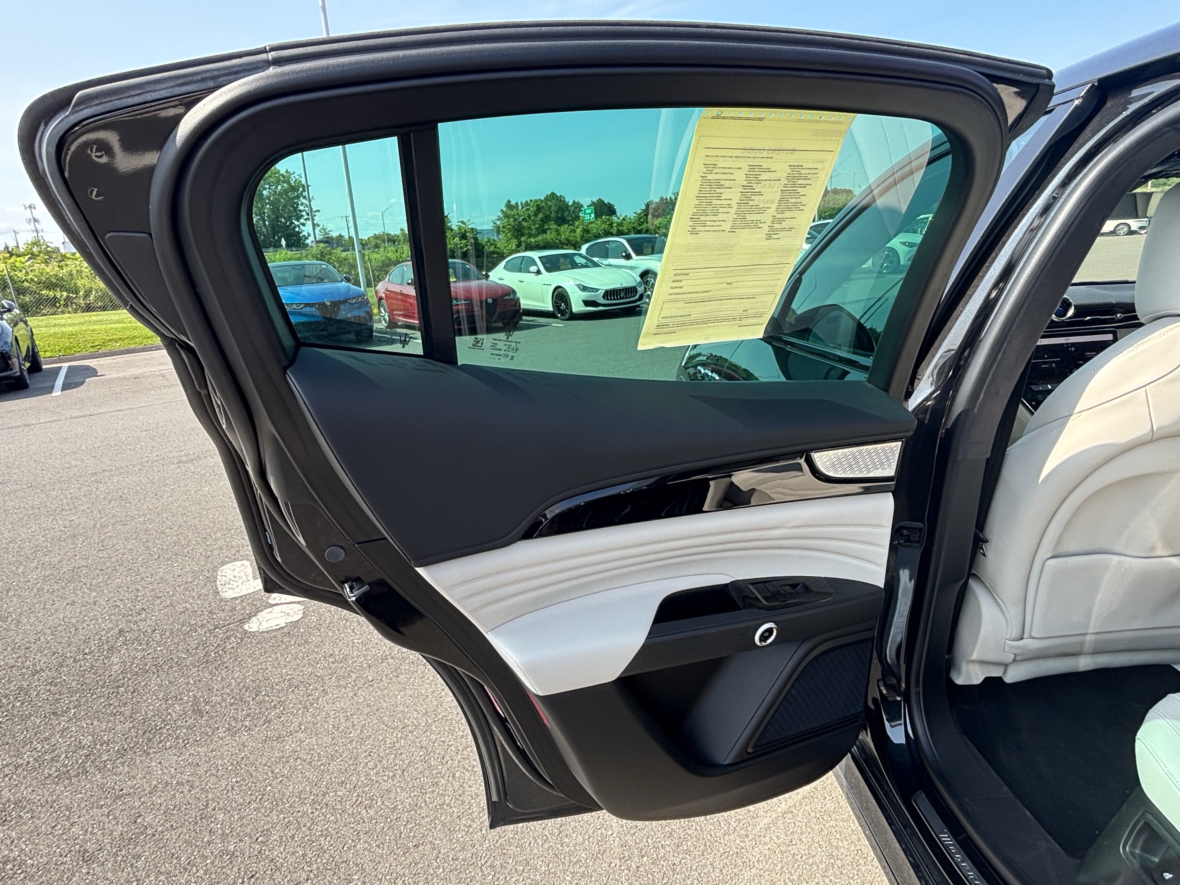 Used 2023 Maserati Grecale Folgore AWD/4WD image 43