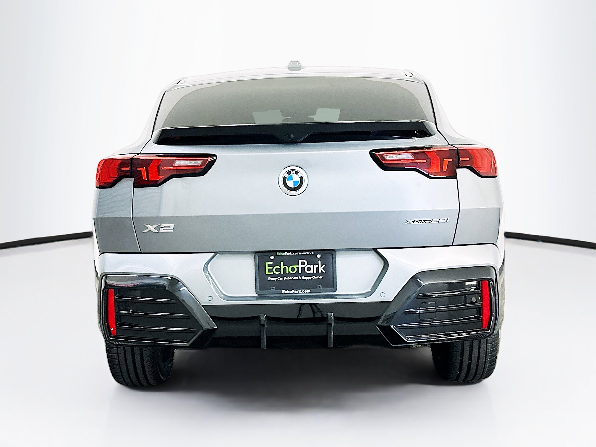 Used 2025 BMW X2 xDrive28i AWD/4WD image 7