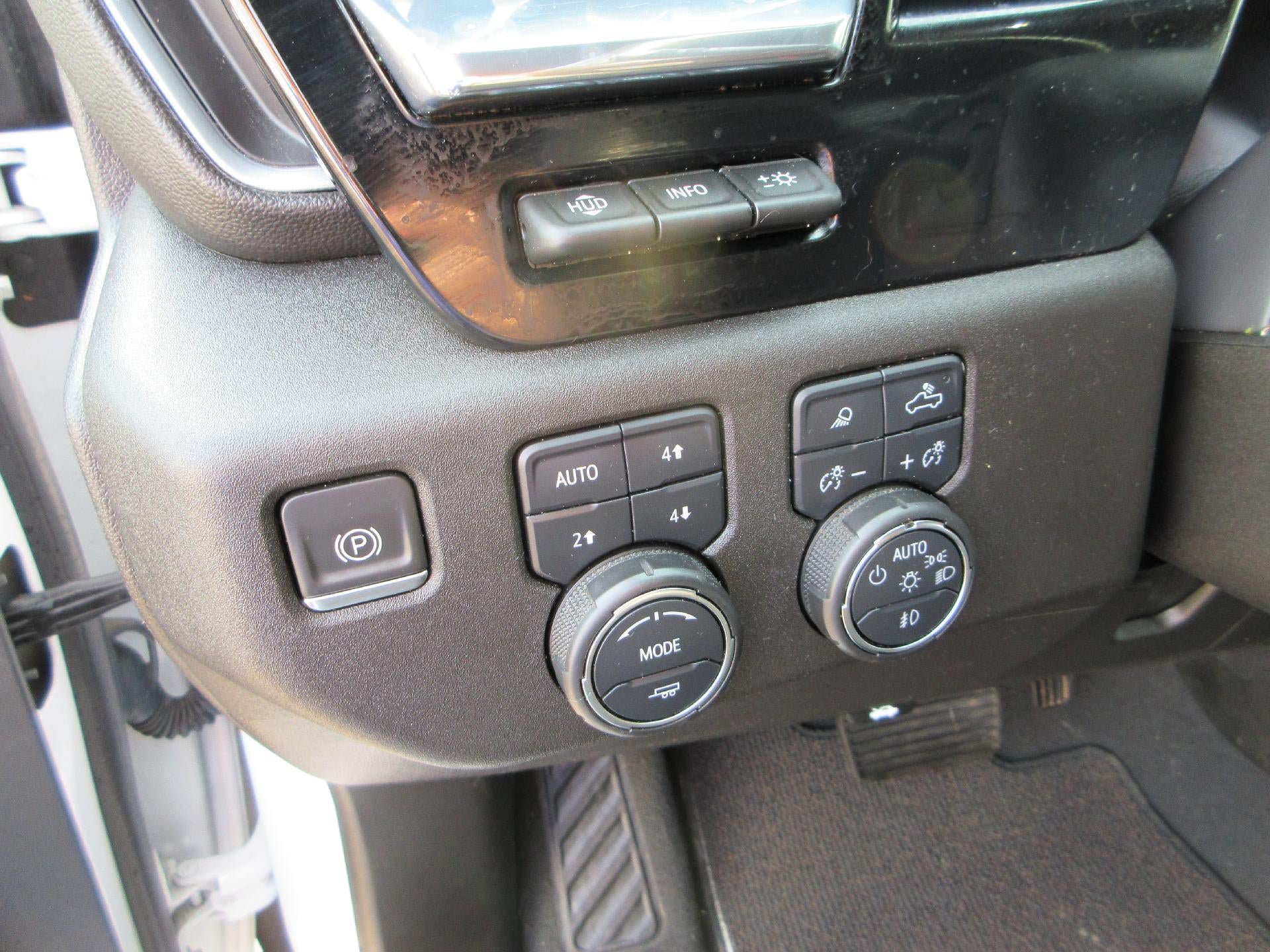 Certified 2024 Chevrolet Silverado 2500 High Country w/ High Country Premium Package AWD/4WD image 10