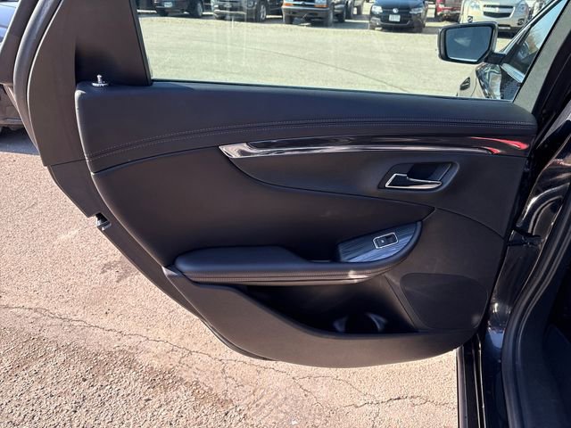 Used 2017 Chevrolet Impala LT image 22