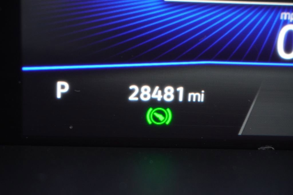 Used 2022 Volkswagen Tiguan SE R-Line image 25