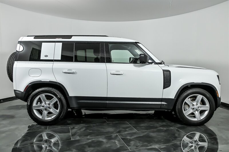Used 2020 Land Rover Defender 110 HSE AWD/4WD image 10