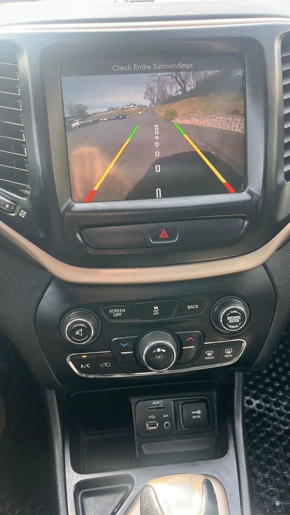 Used 2016 Jeep Cherokee 75th Anniversary image 17