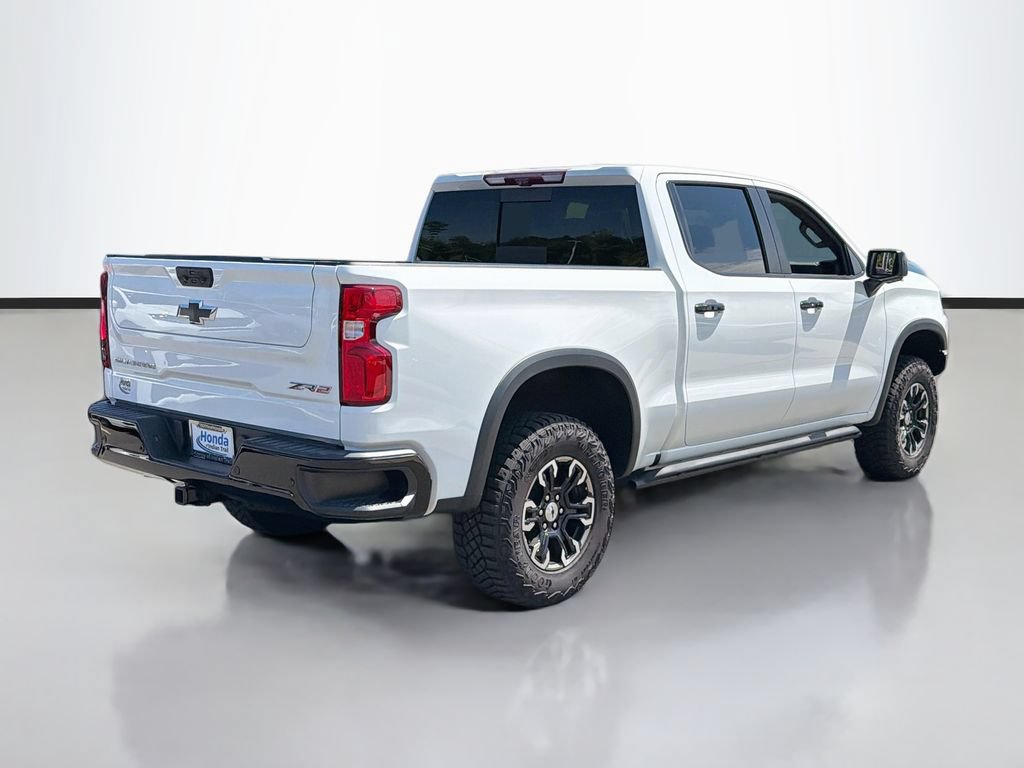 Used 2022 Chevrolet Silverado 1500 ZR2 w/ Technology Package AWD/4WD image 5