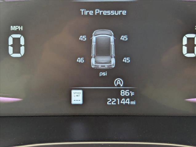 Used 2024 Kia Soul GT-Line FWD image 11