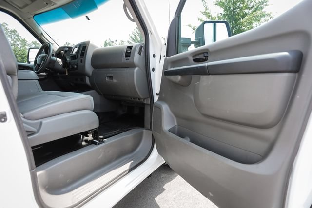 Used 2021 Nissan NV 3500 SV RWD image 25
