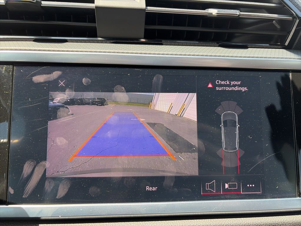 Used 2020 Audi Q3 2.0T Premium w/ Convenience Package image 19