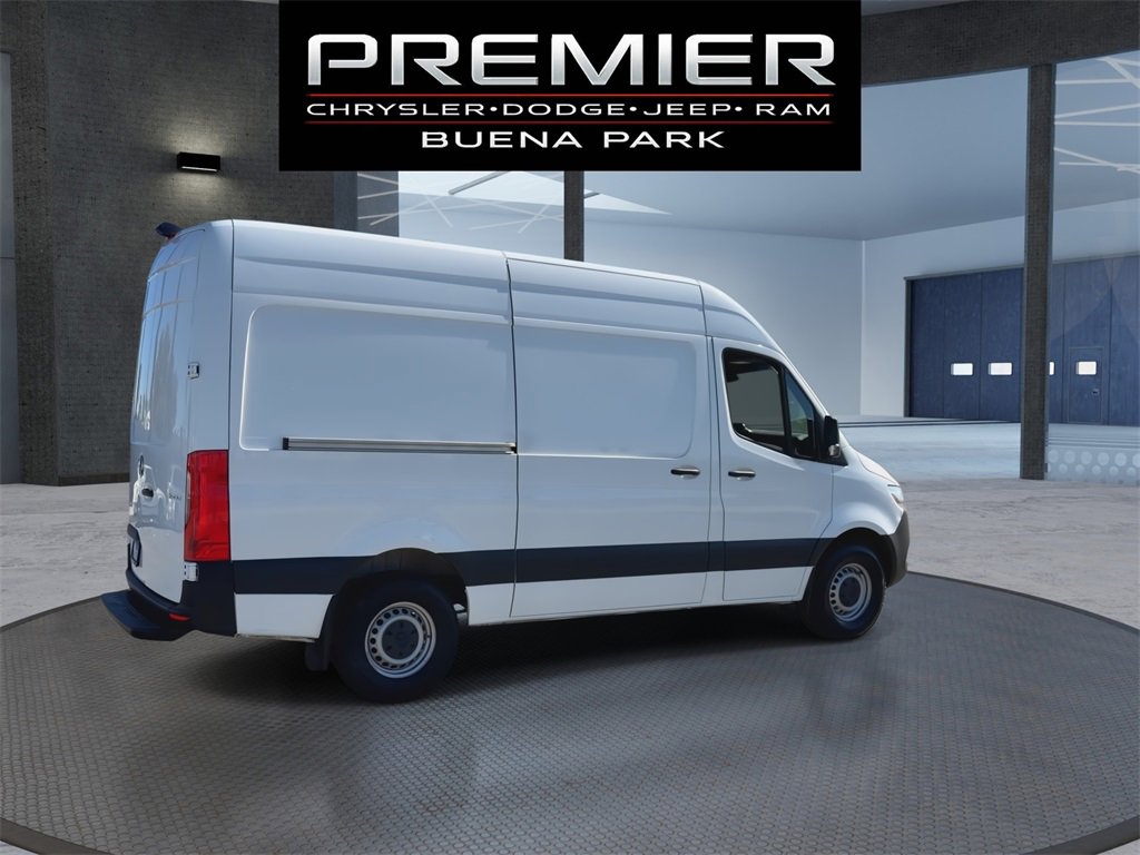 Used 2022 Mercedes-Benz Sprinter 2500 image 8