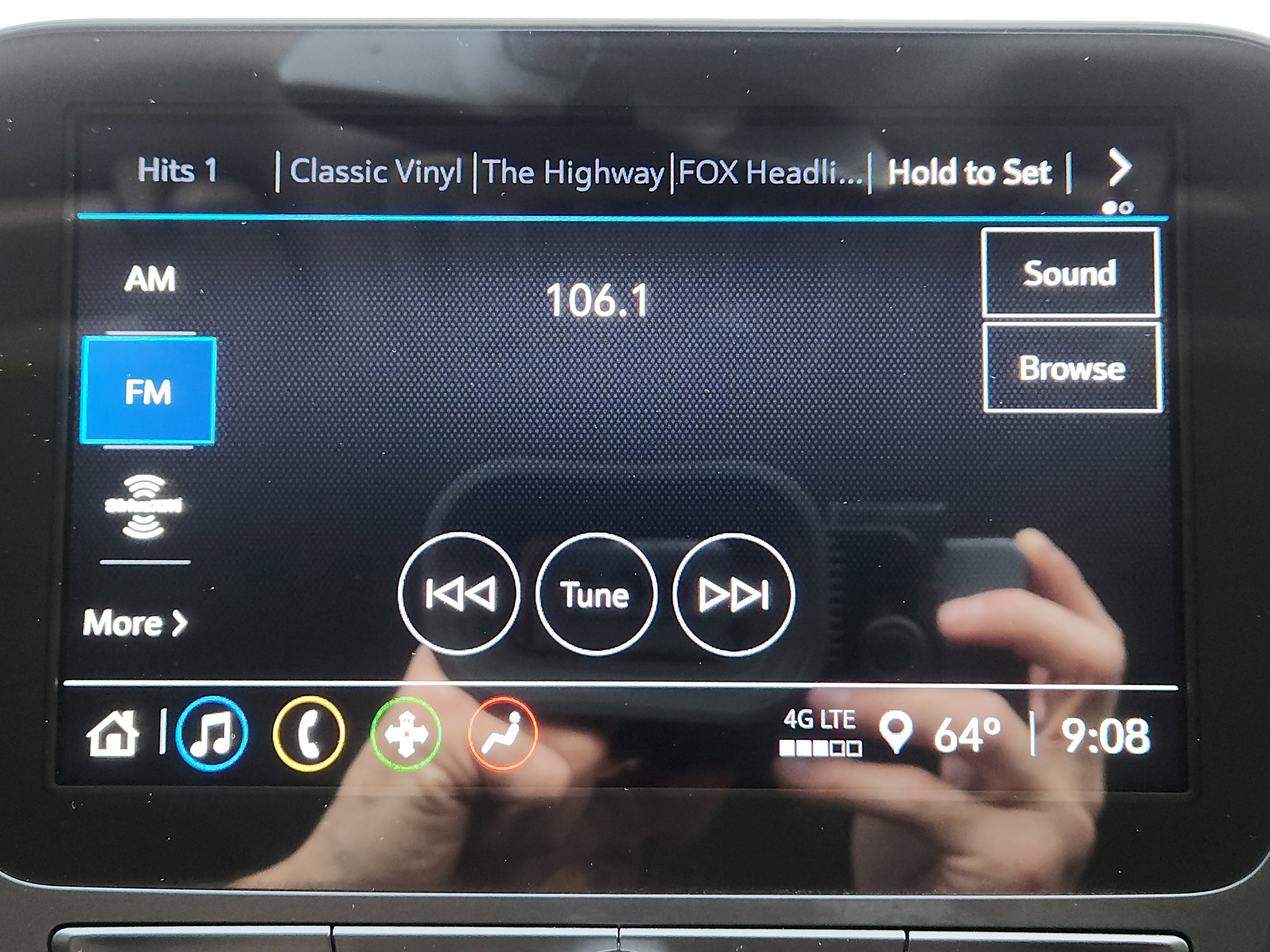 Used 2023 Chevrolet Malibu LT FWD image 19