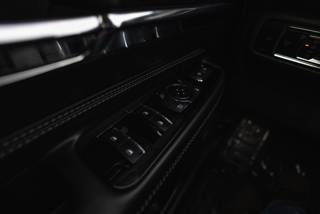 Used 2024 Lincoln Corsair Reserve w/ Equipment Group 201A image 12