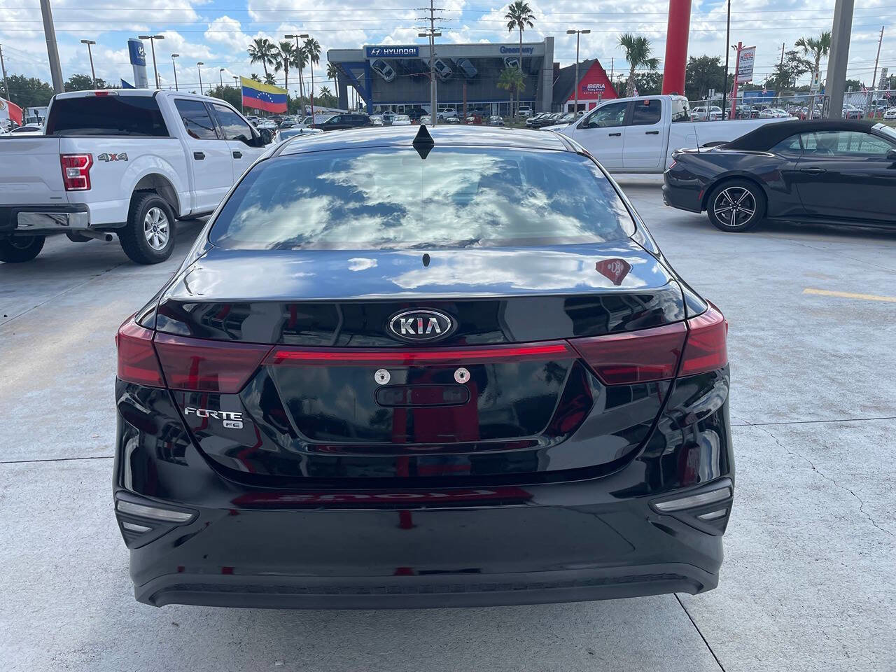 Used 2020 Kia Forte Sedan FWD image 18