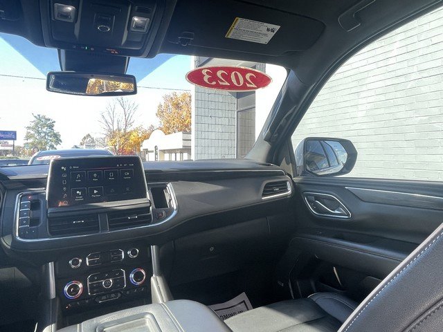 Used 2023 GMC Yukon XL SLT image 33