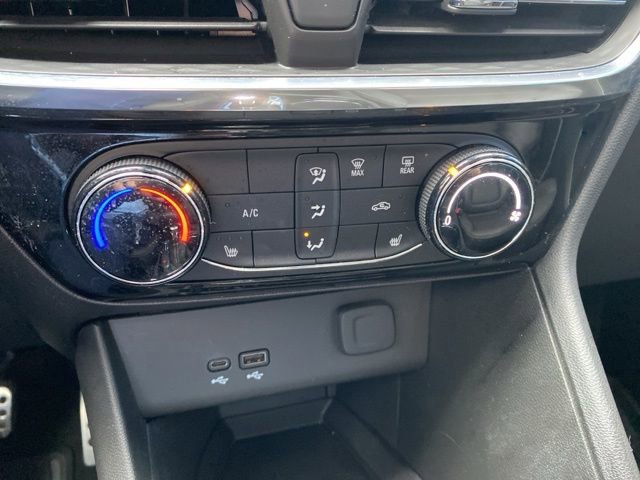 Used 2024 Buick Encore GX Sport Touring w/ Comfort Package AWD/4WD image 27