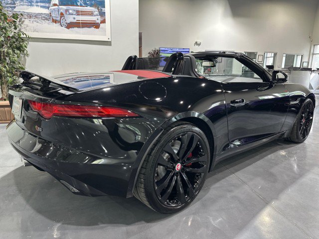Used 2015 Jaguar F-TYPE S RWD image 32