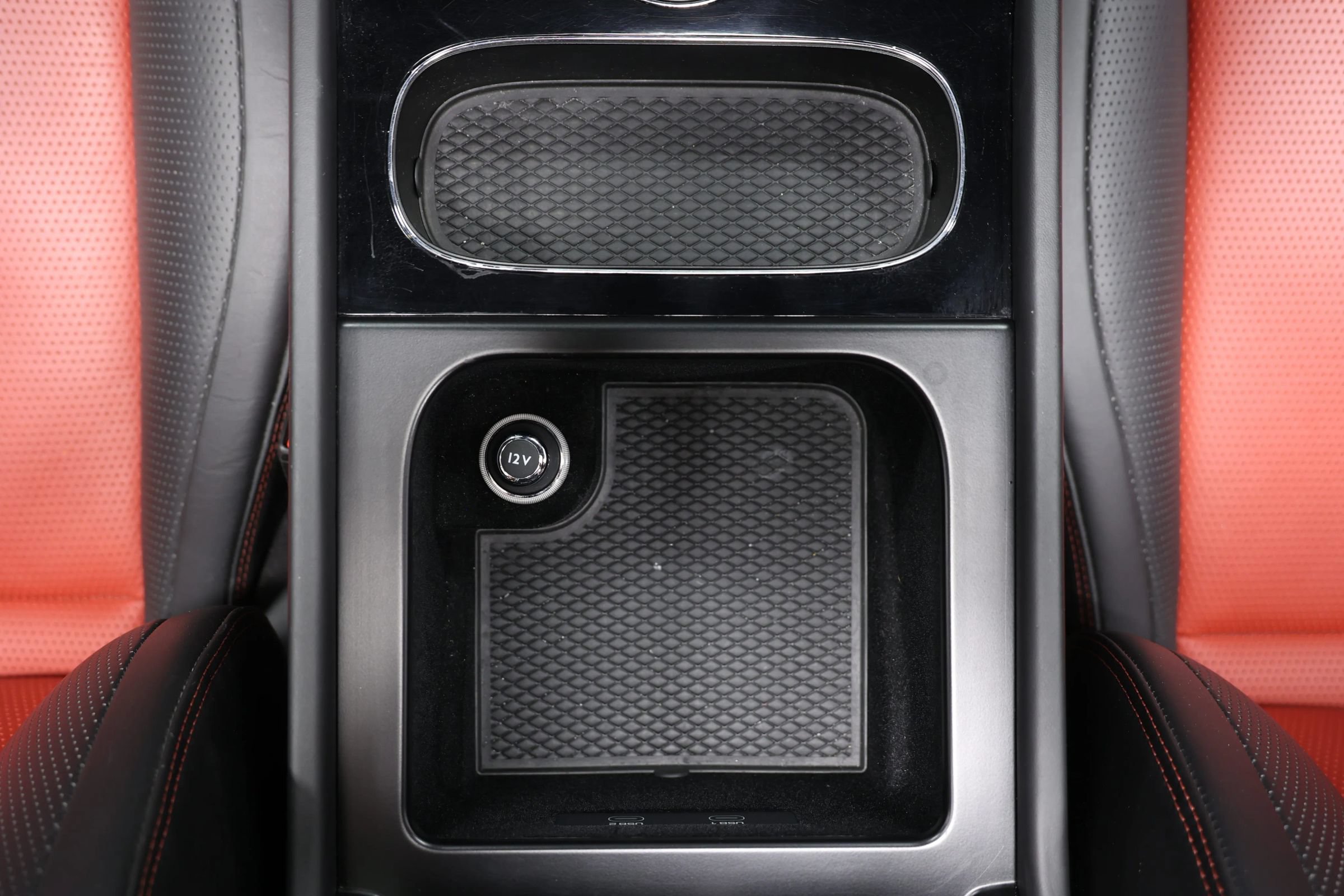 Used 2022 Bentley Bentayga AWD/4WD image 53