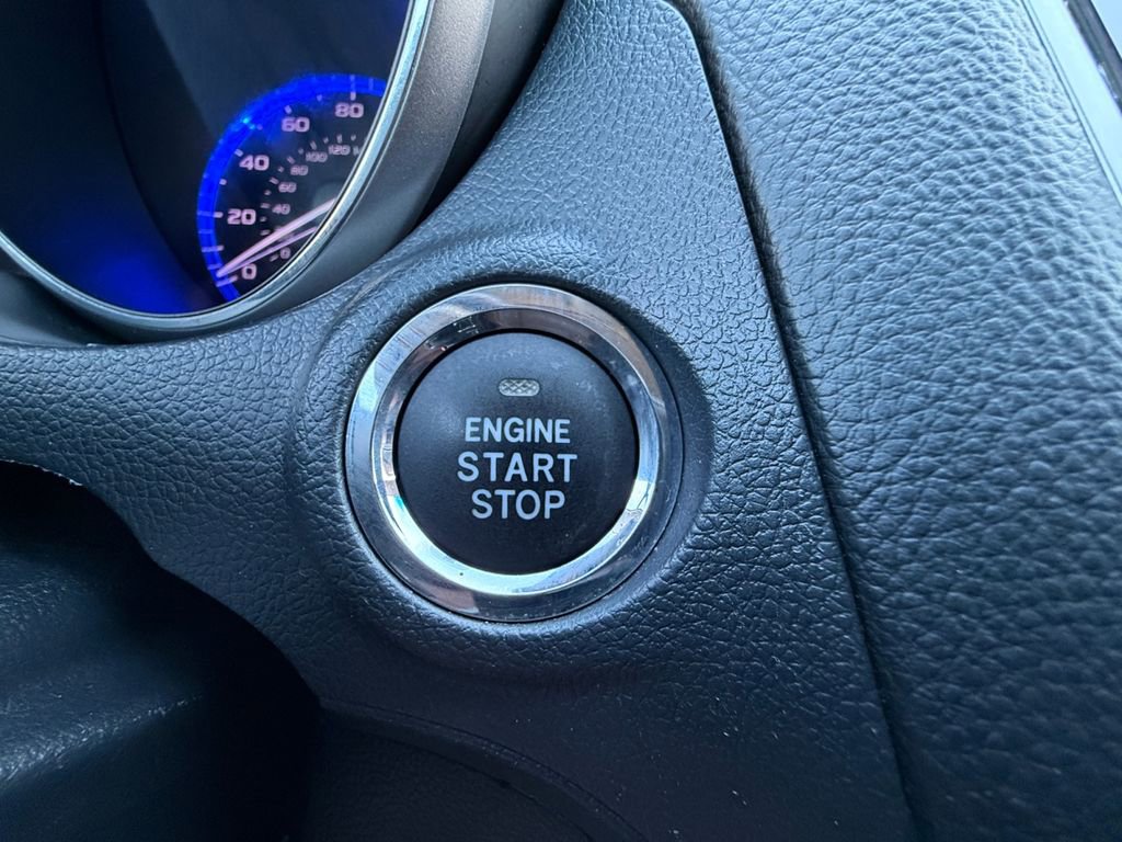 Used 2018 Subaru Outback 3.6R Touring image 25