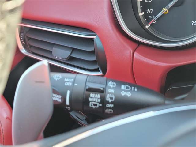 Used 2019 Maserati Levante image 14