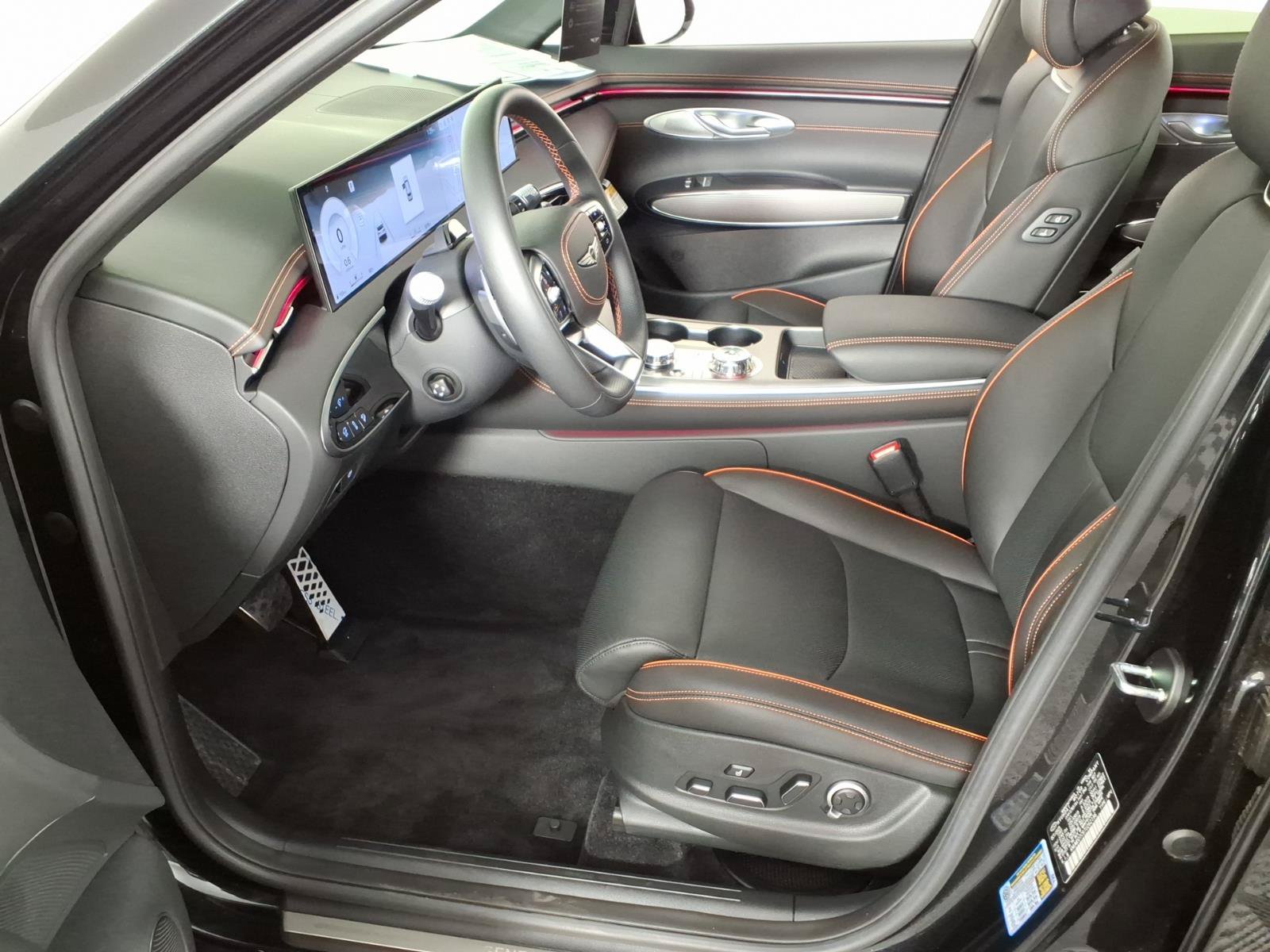 Certified 2026 Genesis GV70 3.5T Sport Advanced AWD/4WD image 20