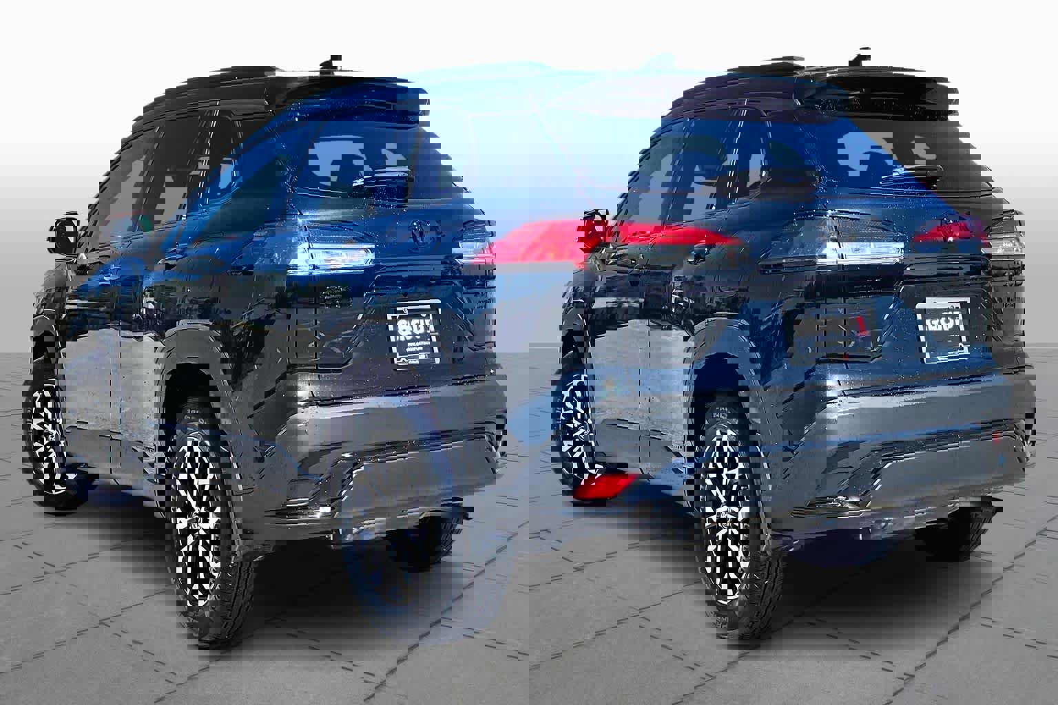 Used 2024 Toyota Corolla Cross SE image 12