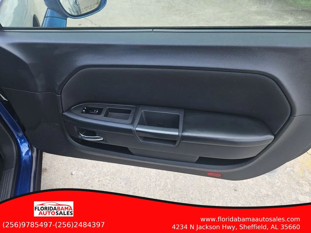 Used 2009 Dodge Challenger R/T RWD image 5