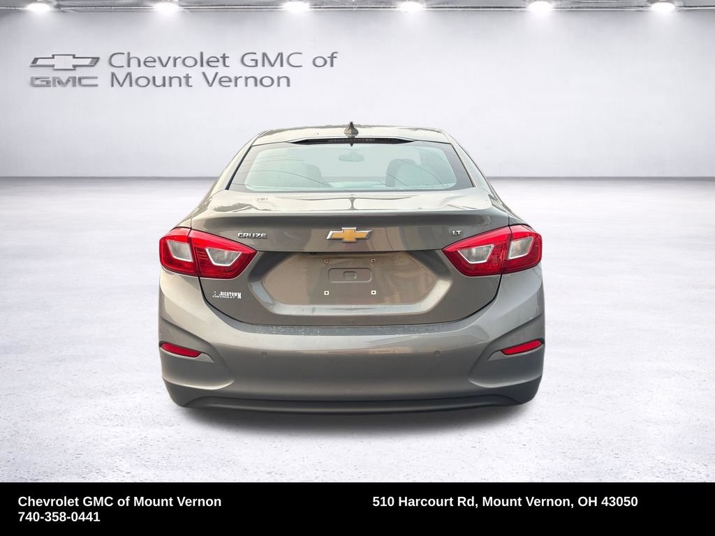 Used 2017 Chevrolet Cruze LT w/ Convenience Package FWD image 4