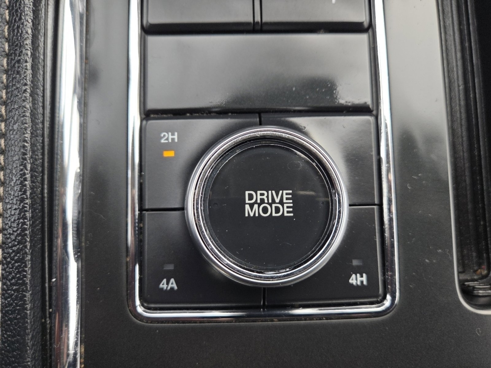 Used 2024 Ford Expedition XLT image 8