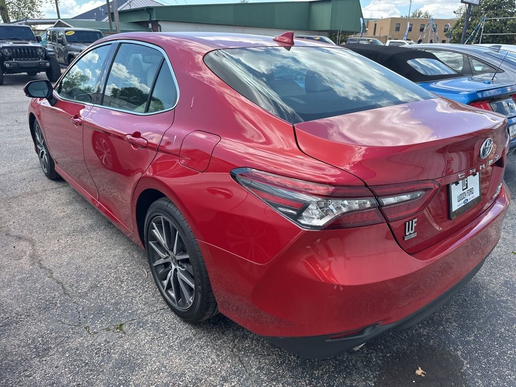 Used 2023 Toyota Camry XLE image 2