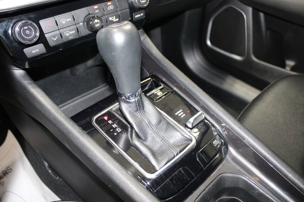 Used 2024 Jeep Compass Latitude image 38