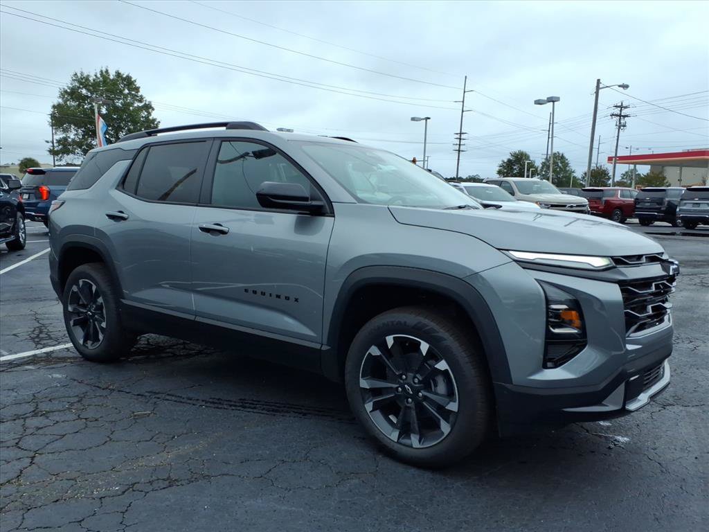 New 2027 Chevrolet Equinox RS FWD image 1