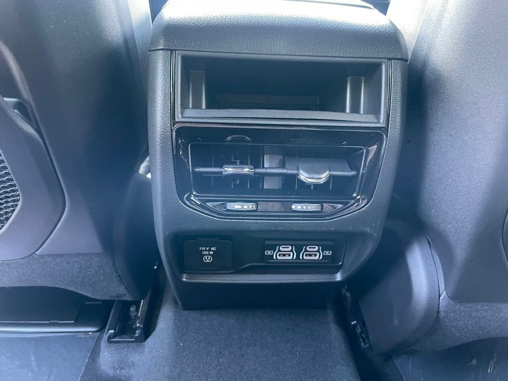 New 2026 Jeep Grand Cherokee Laredo X AWD/4WD image 11