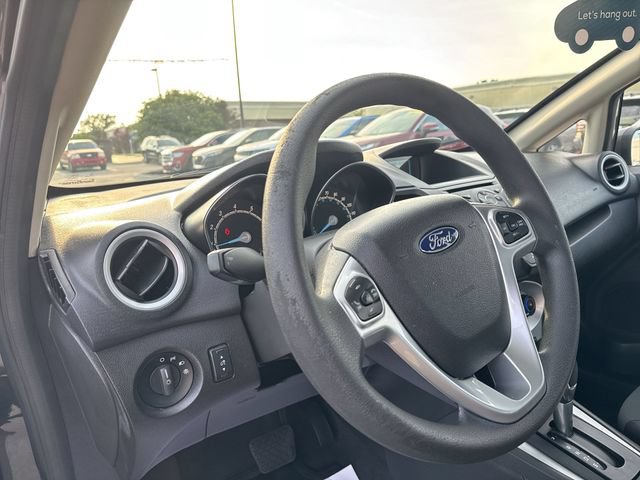 Used 2017 Ford Fiesta SE FWD image 9