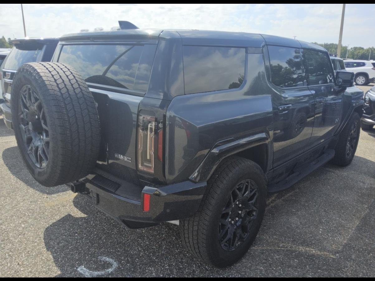 Used 2025 GMC Hummer EV 2X AWD/4WD image 18