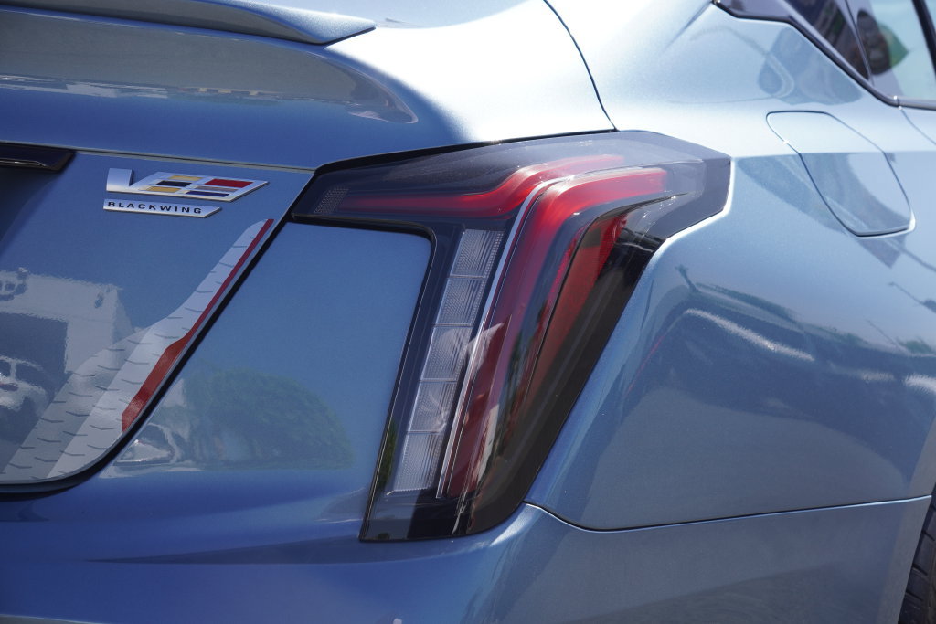 Used 2024 Cadillac CT5 V Blackwing w/ LPO, Red Accent Package RWD image 13