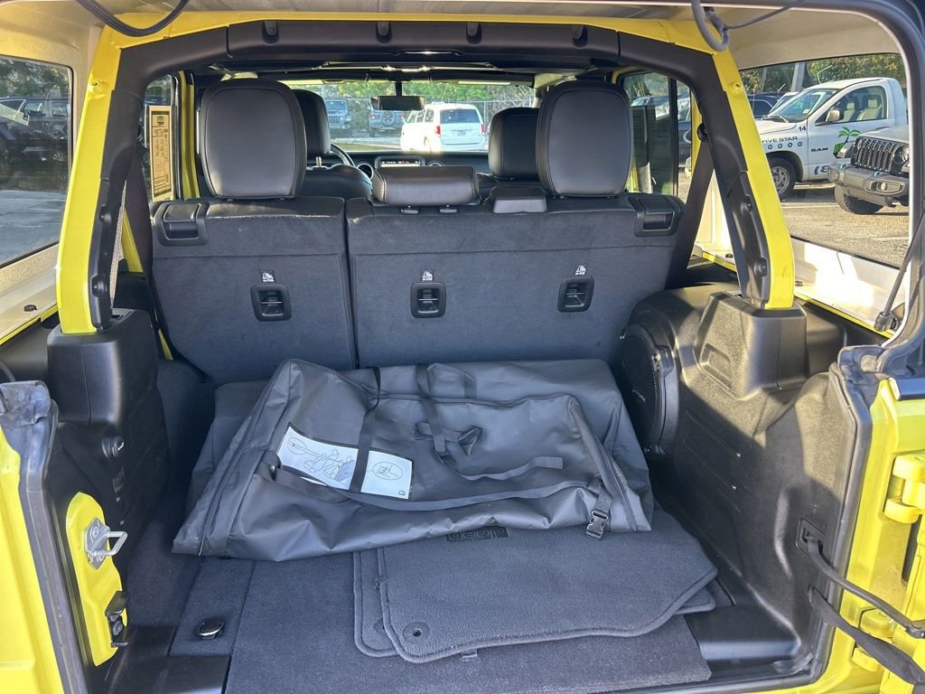 Used 2023 Jeep Wrangler Unlimited Sahara w/ Cold Weather Group image 31