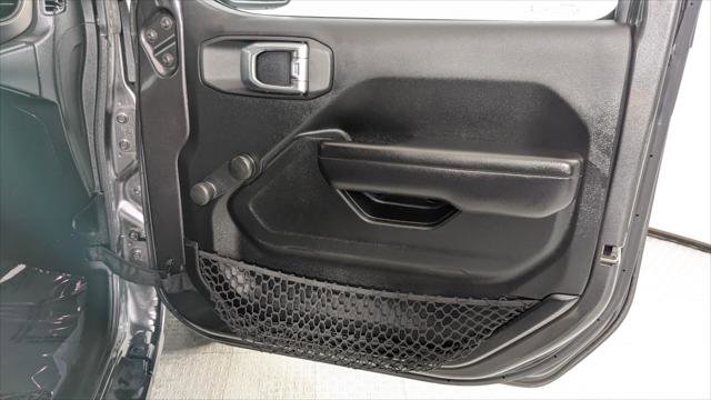 Used 2018 Jeep Wrangler Unlimited Sport image 22